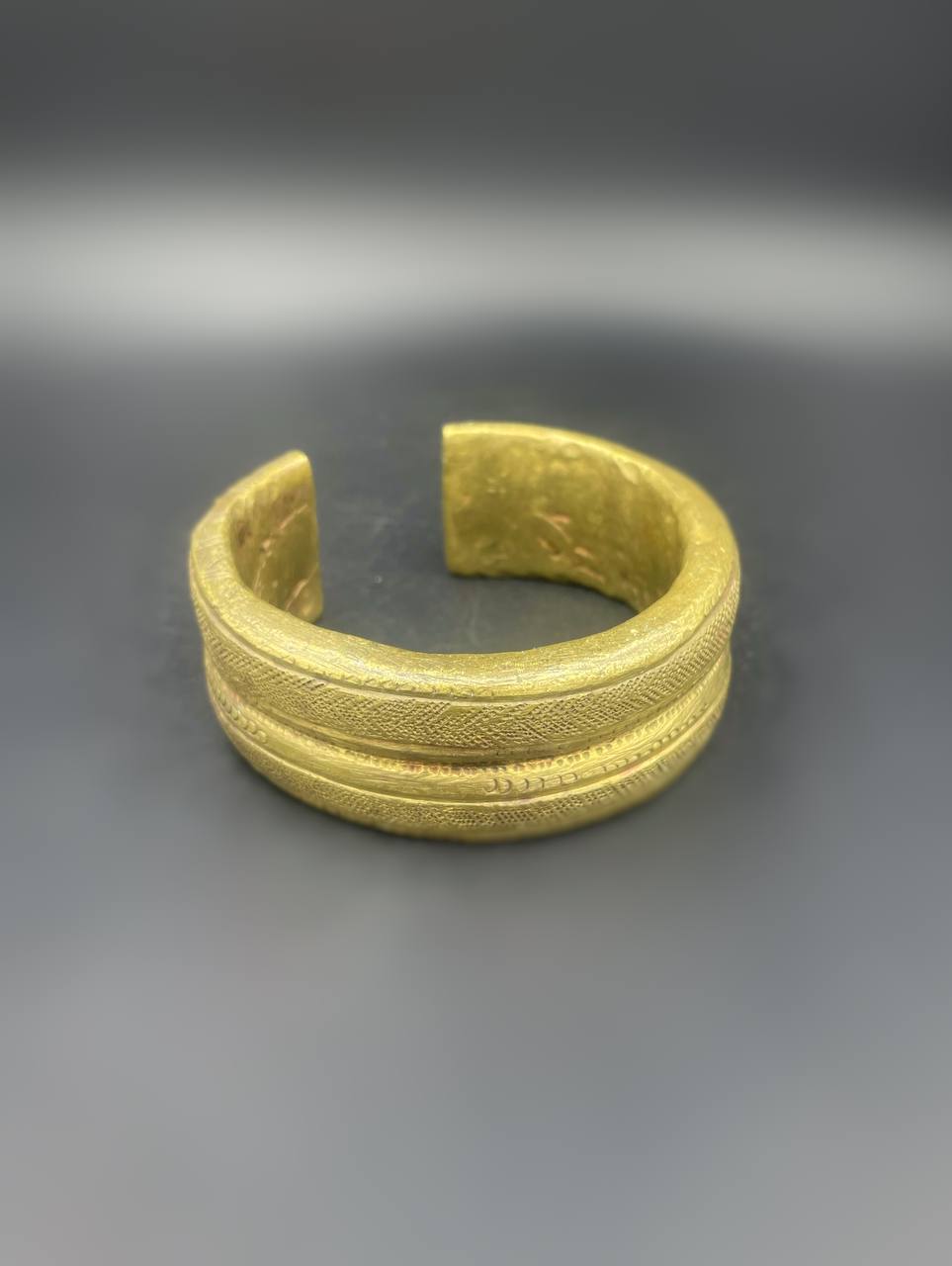 photo_5773678408524041166_y