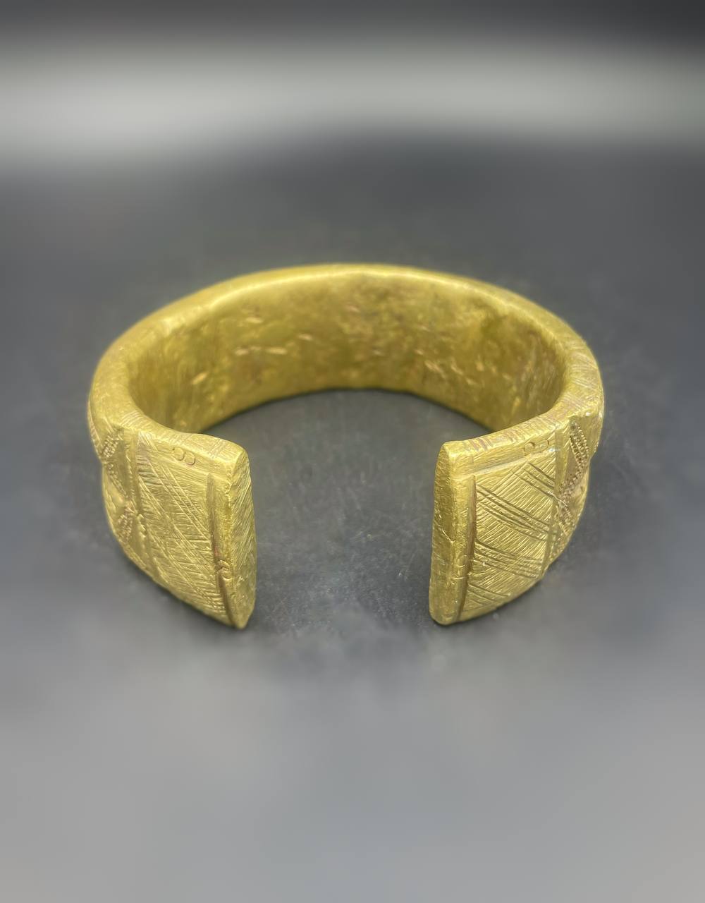 photo_5773678408524041169_y