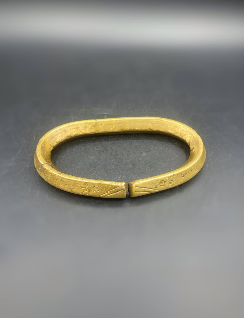 photo_5773678408524041229_y