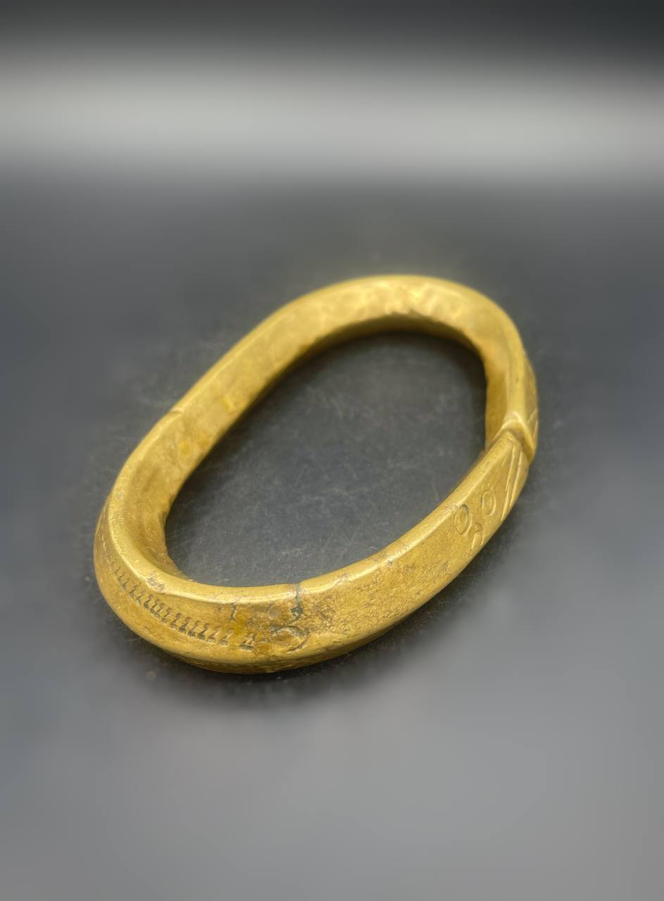 photo_5773678408524041230_y