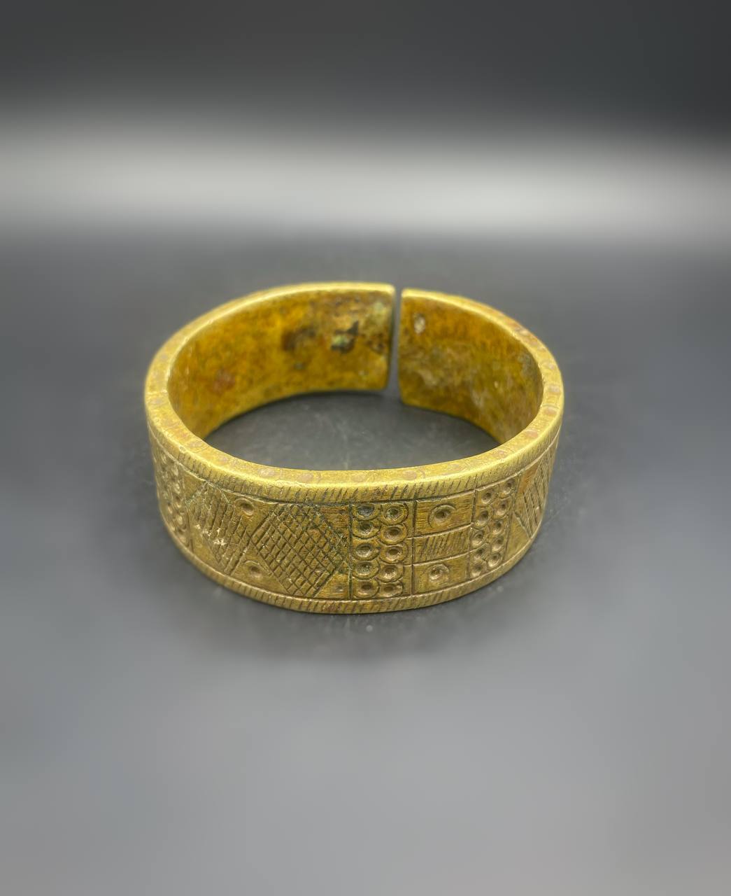 photo_5773678408524041251_y