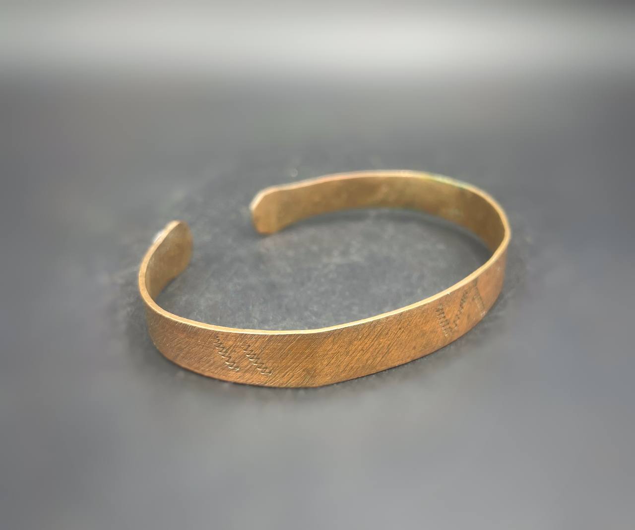 photo_5773678408524041274_y