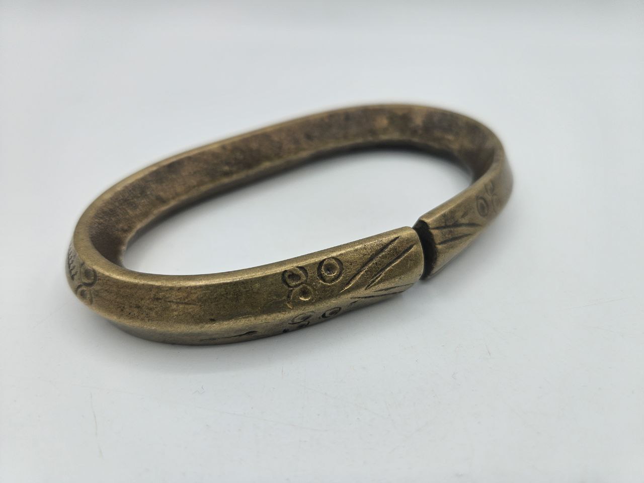 photo_5773741935385316249_y