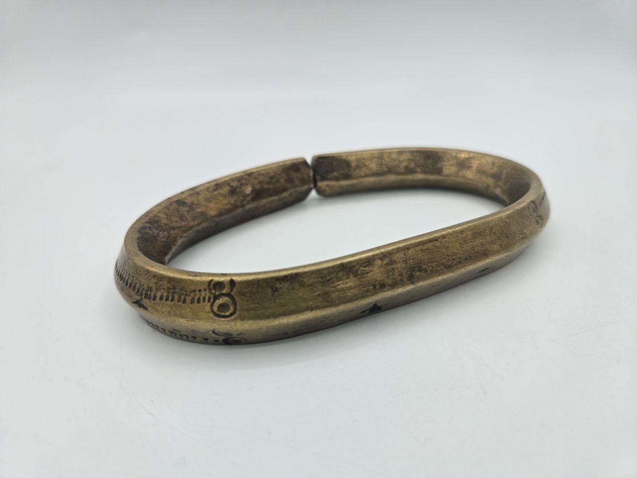 photo_5773741935385316255_y