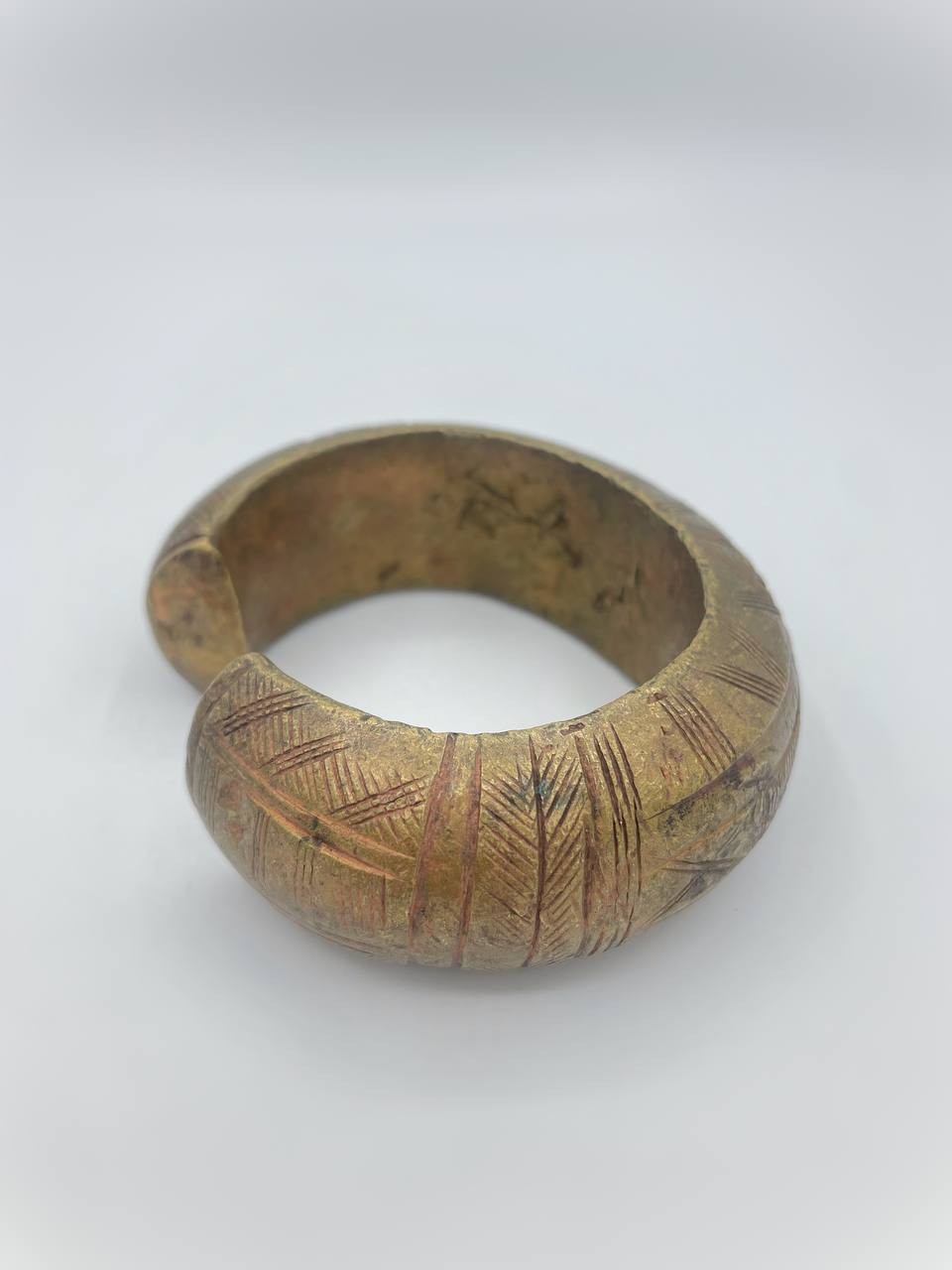 photo_5775930208337726407_y (1)