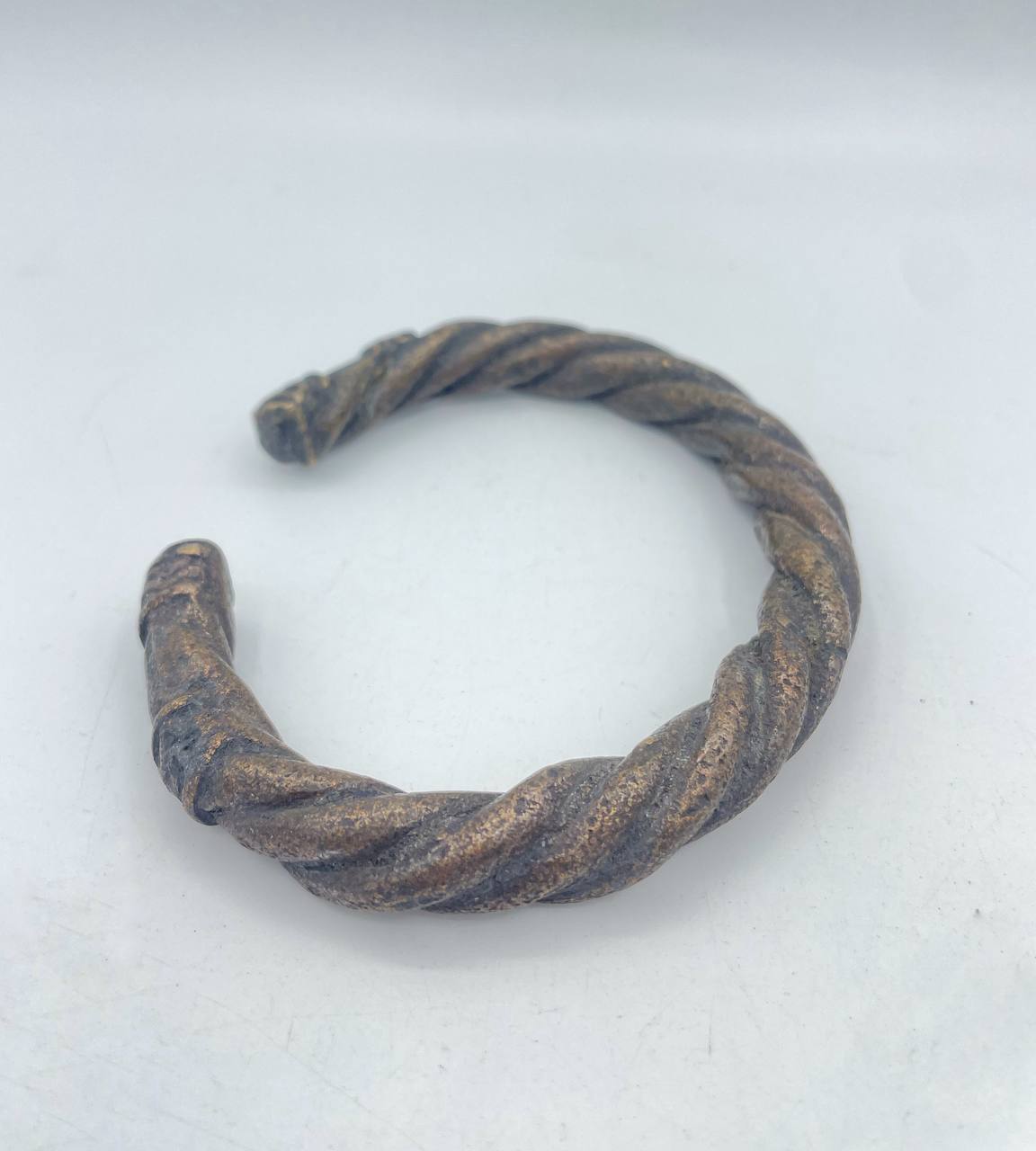 photo_5775930208337726411_y