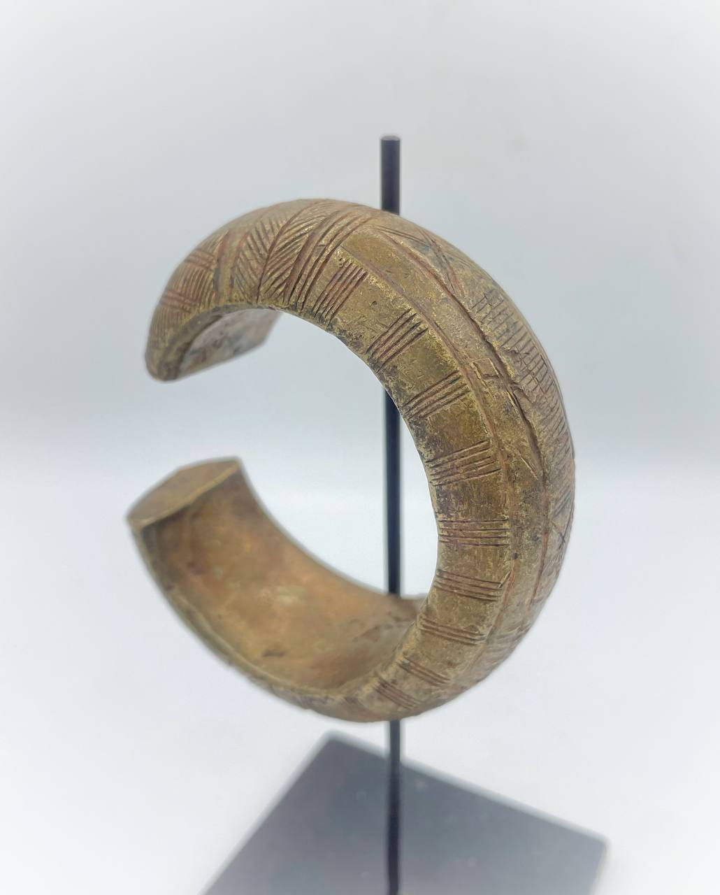 photo_5775930208337726501_y