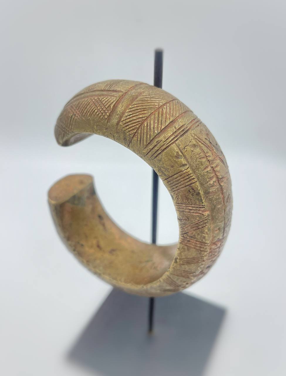 photo_5775930208337726503_y