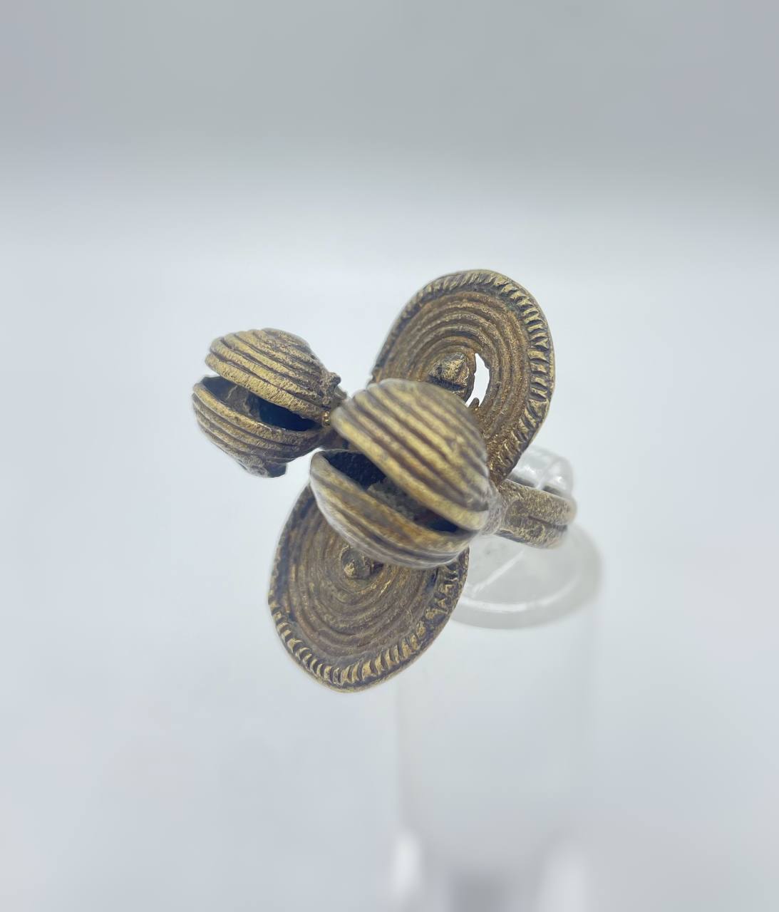 photo_5775930208337726760_y