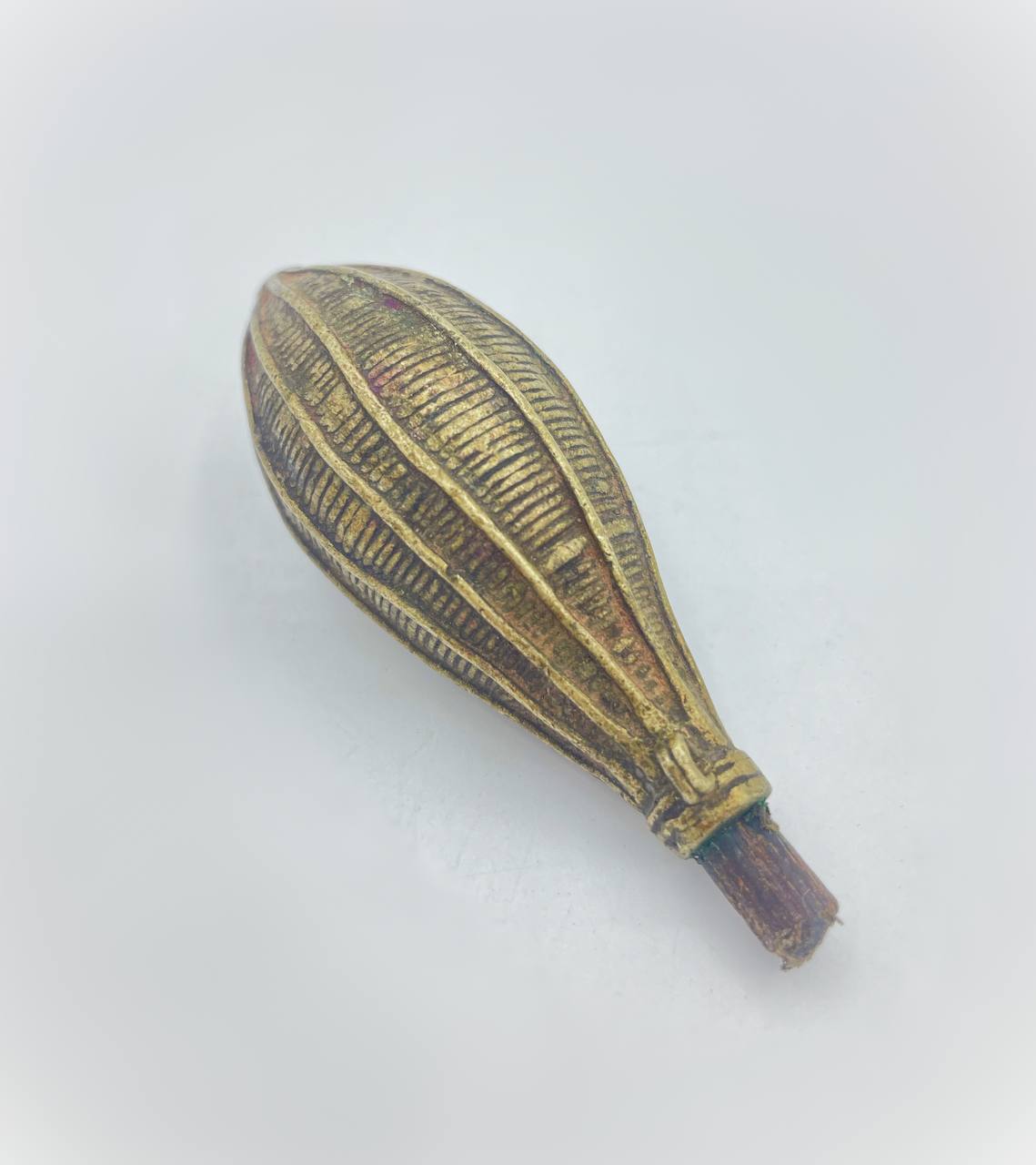 photo_5775930208337726777_y