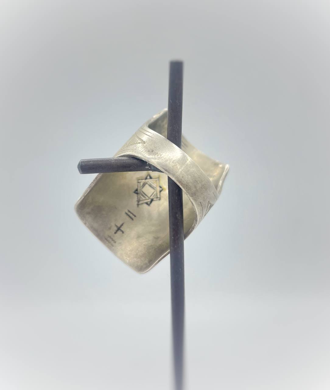 photo_6001491282150672810_y