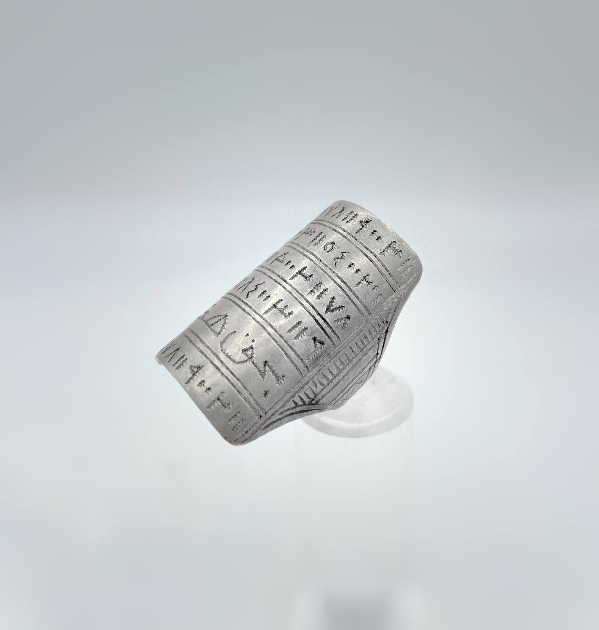 photo_6021775081249819303_y