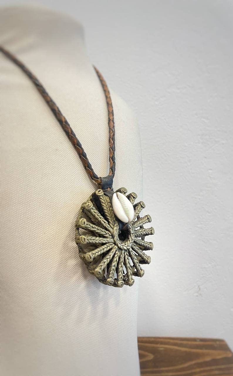 photo_6024026881063504208_y