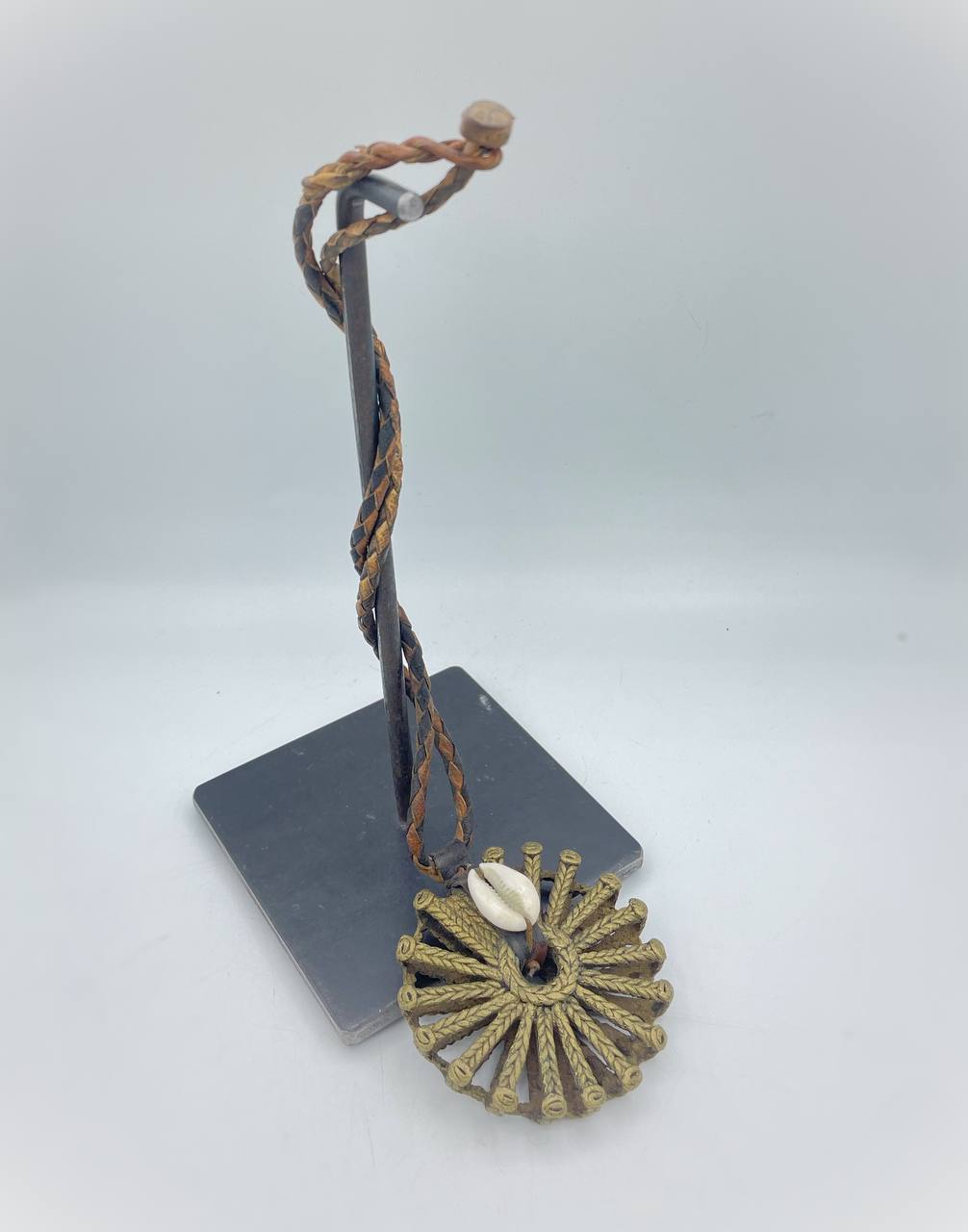 photo_6024026881063504210_y