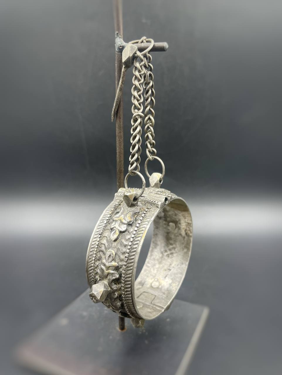 photo_6046614874286132076_y