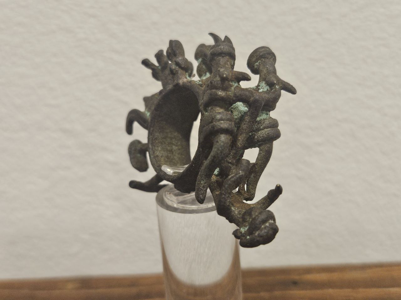 photo_5796643401087257612_y